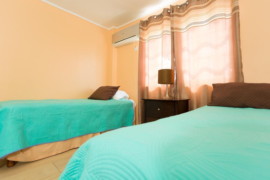 קינגסטון Cozy Accommodations - Dorchester City Line מראה חיצוני תמונה